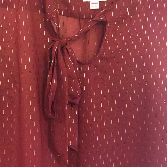 Top - Picture 2 of 3